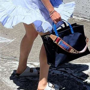 Parker That medium Mimi with strap.